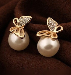 Fashionable Pearl Butterfly Stud Earrings