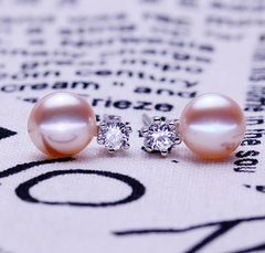 Six-Prong Pearl Stud Earrings