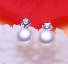 Six-Prong Pearl Stud Earrings