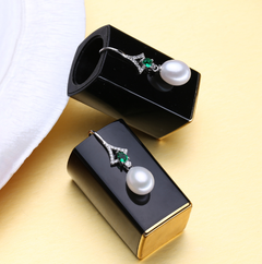 Freshwater Pearl Earrings